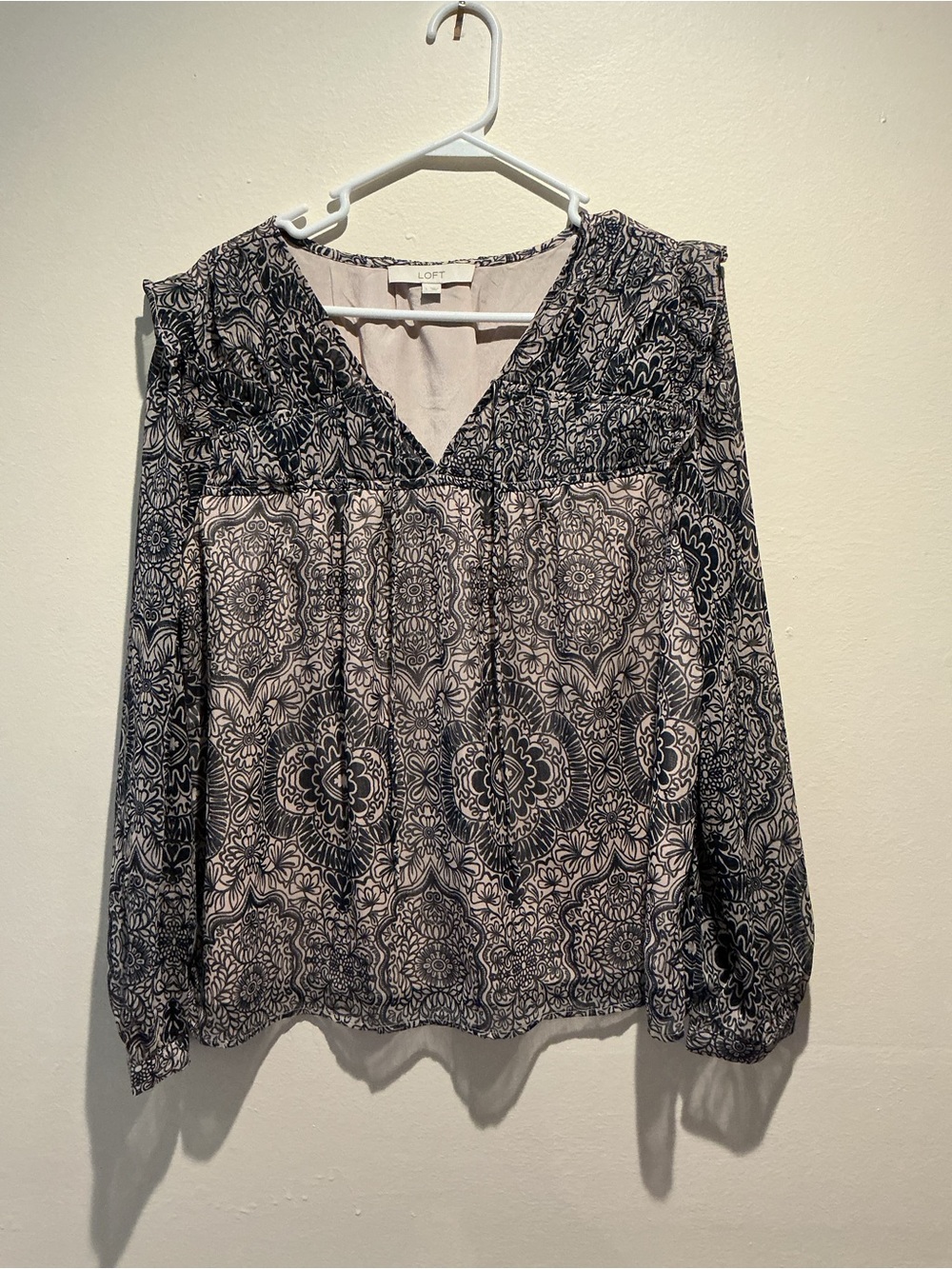 LOFT Boho Medallion Print Long Sleeve Blouse Top Black Beige Chiffon